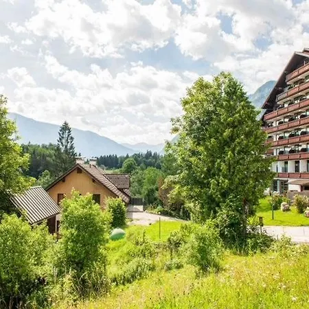 Schones Ferienapartment In Mit Balkon *